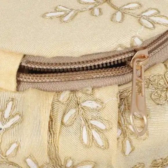 Embroidered Brocade Jewelry Box - Picture 3 of 4